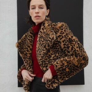 Veda Women's Brown Leopard Teddy Jacket